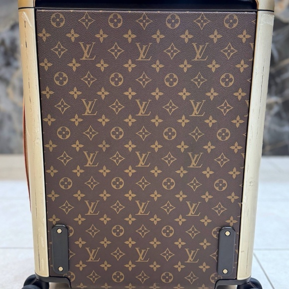Authentic Louis Vuitton Horizon 50 Monogram Eclipse Suitcase Brown M13768 Luggag - Picture 3 of 16